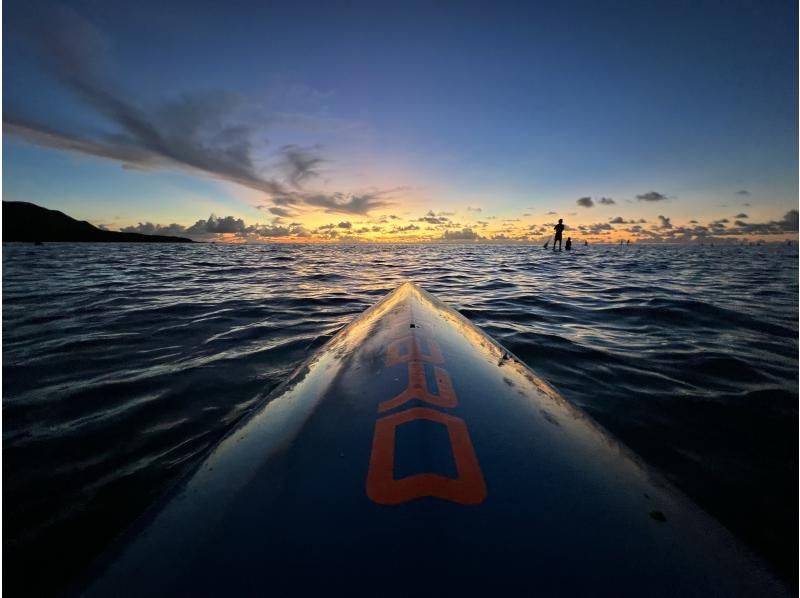 [Between northern Ishigaki Island and Ibaruma] Limited to one group, completely private! SUNRISE SUP