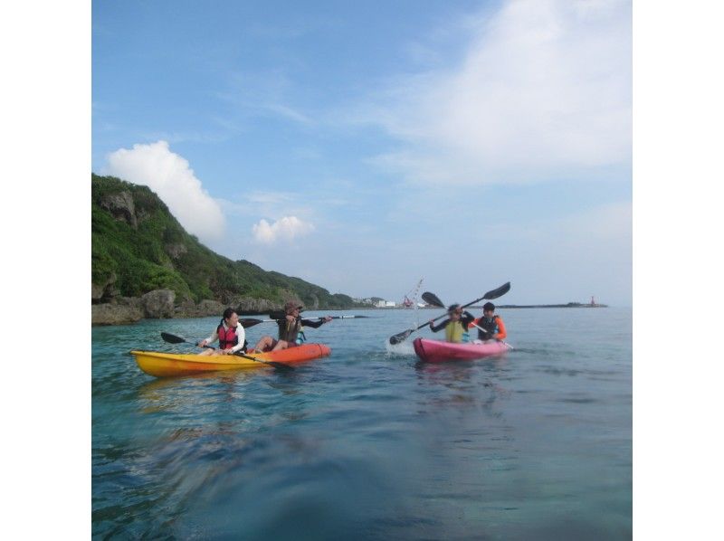 [2 ชุด] การดำน้ำในถ้ำและการ พายเรือคายัก(Sea Kayaking) และโบนิโตในการแสดงการรื้อถอนทั้งหมดที่คุณสามารถทานซาซิมิ! !の紹介画像