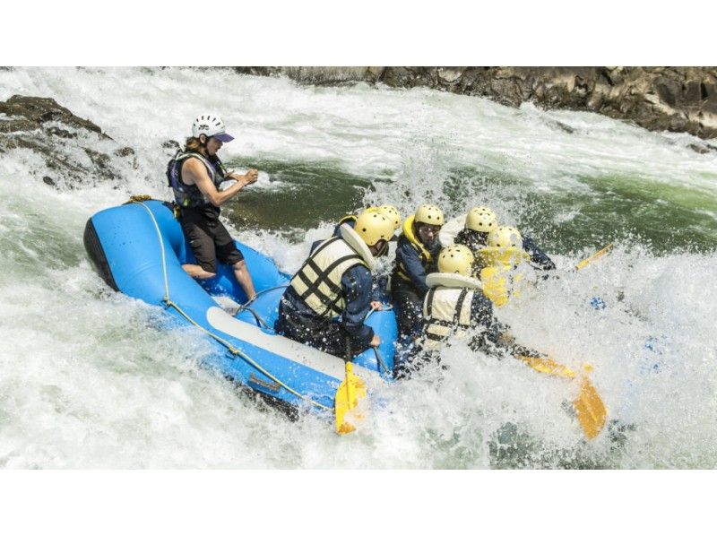 [Toyohira River, Hokkaido] Impulsivity in spring! River rafting torrent course! -Recommended for couples and families-の紹介画像