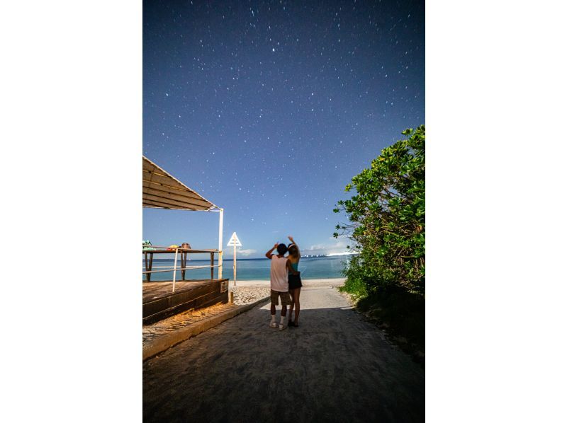 SALE <Okinawa, Motobu> Starry sky photo and space walk at Sesoko Beach ☆彡 Each participant will have a photo taken with the stars in the backgroundの紹介画像