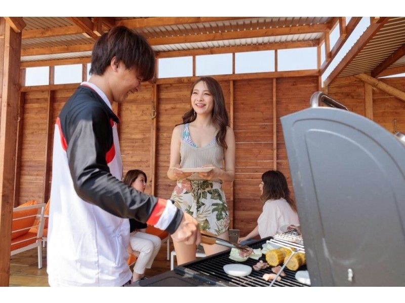 【お気軽ＳＵＰ体験６０分＋グランピングＢＢＱプレミアム】遊んで！食べて！マリンスポーツと手ぶらＢＢＱがセットになった大満足プラン♪の紹介画像