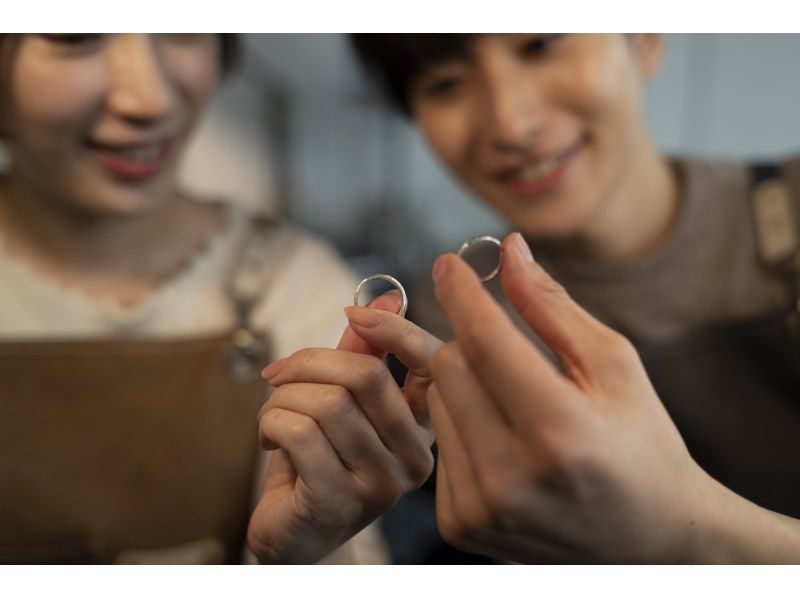 [ไดคันยามะ โตเกียว] การผลิตแหวนเงินในเวิร์คช็อปทันสมัยพร้อมบรรยากาศอันเงียบสงบの紹介画像