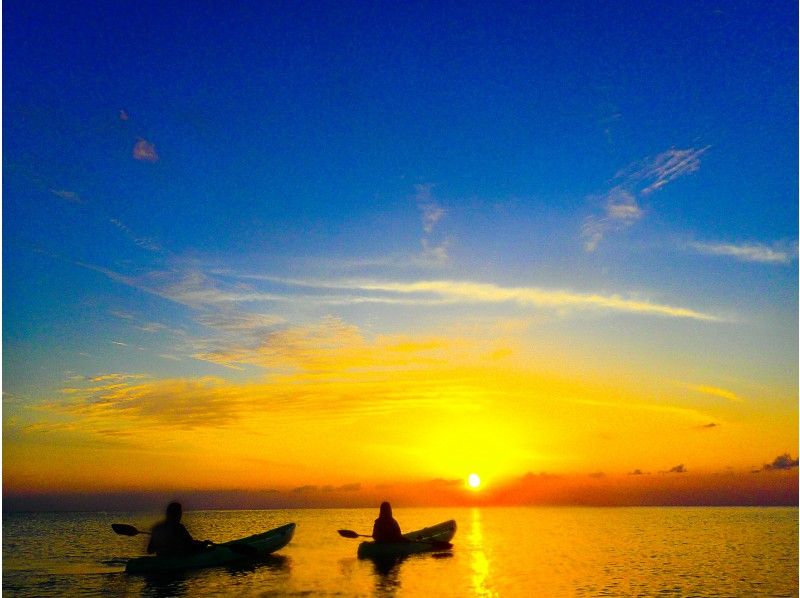 沖縄・青の洞窟】シュノーケル＆【ドローン撮影】シーカヤック 水中