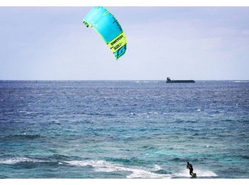 沖縄本島 経験者の方向けレッスンカイトサーフィン３時間 風に乗って海上を疾走しよう 21年10月11日から英語サービスのみ アクティビティジャパン