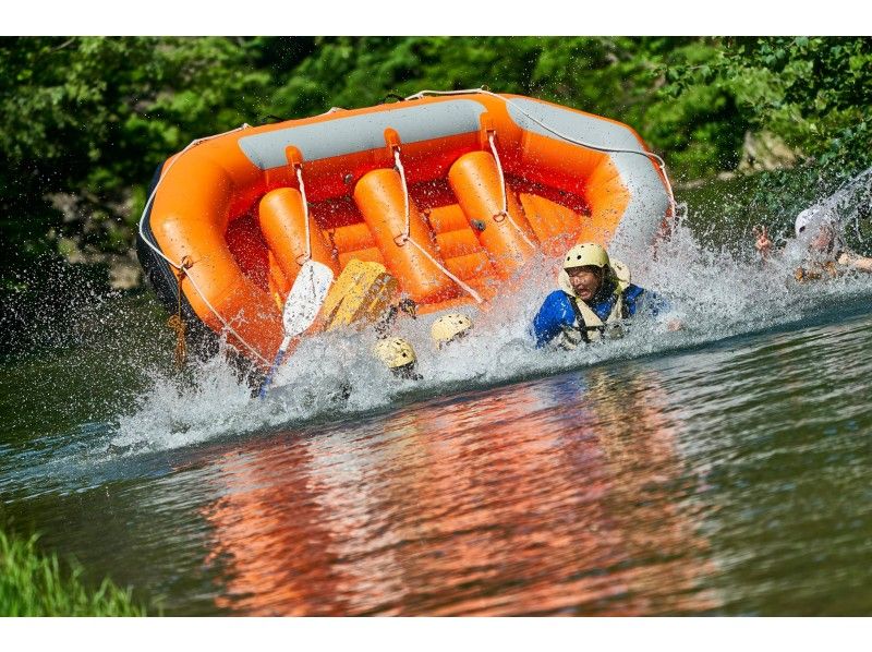 [Toyohira River] A leisurely course down the river! A pilot will guide you through the beauty of the valley! -Recommended for couples and families-の紹介画像