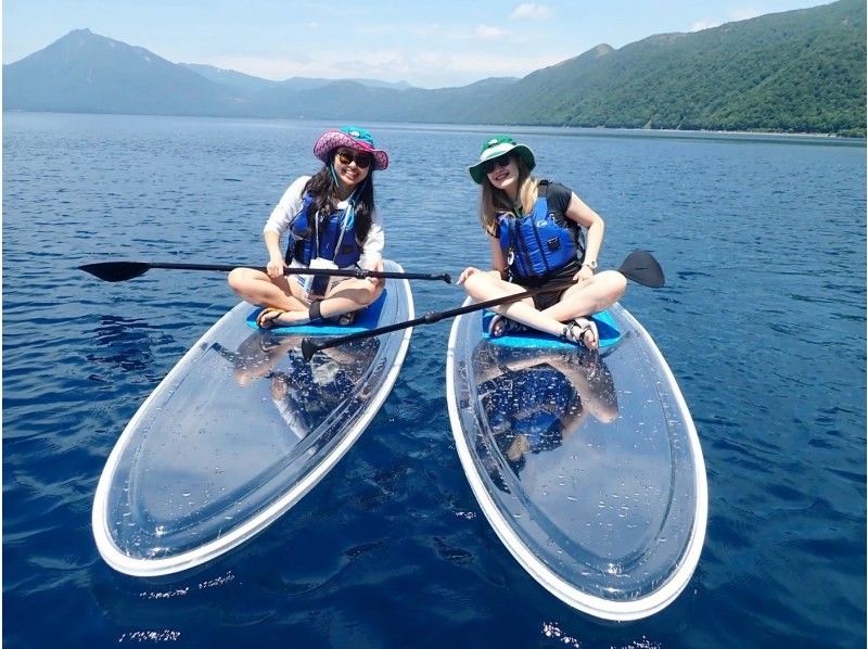 【手ぶらSUP】写真付き！北海道初上陸クリアSUPで、水質11年連続日本1位を誇る湖・川を体感！アメニティー各種無料！初心者、カップル歓迎！の紹介画像