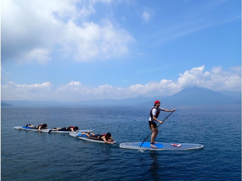 【手ぶらSUP】写真付き！北海道初上陸クリアSUPで、水質11年連続日本1位を誇る湖・川を体感！アメニティー各種無料！初心者、カップル歓迎！の紹介画像