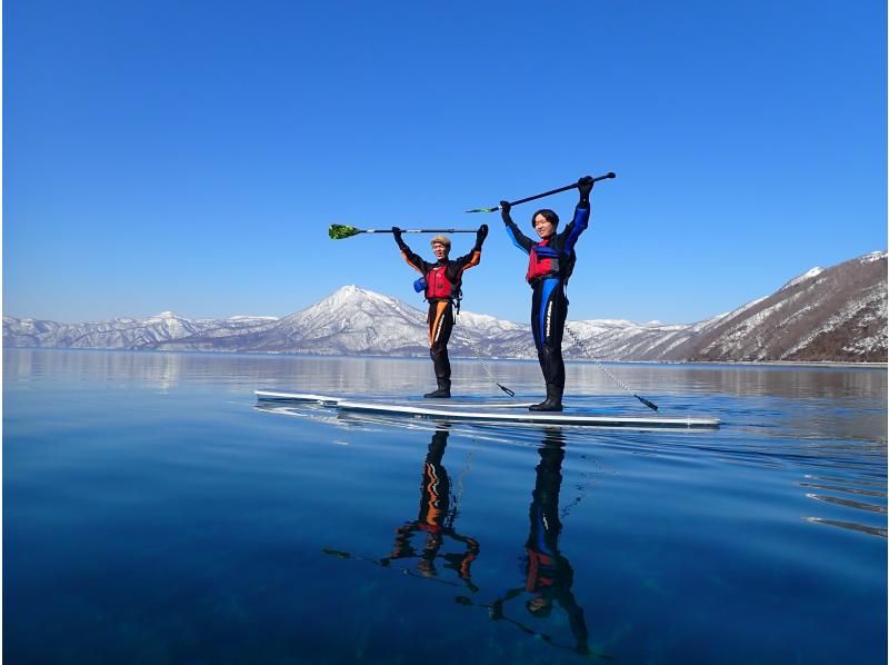 北海道初！クリアサップ（SUP)全身濡れないドライスーツで暖かクルージング！水質10年以上日本一の国立公園支笏湖唯一の現地ショップで安心！の紹介画像