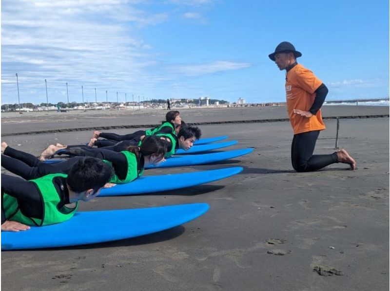 【茨城・大洗サンビーチ】初挑戦でも大歓迎！サーフィン体験スクールの紹介画像