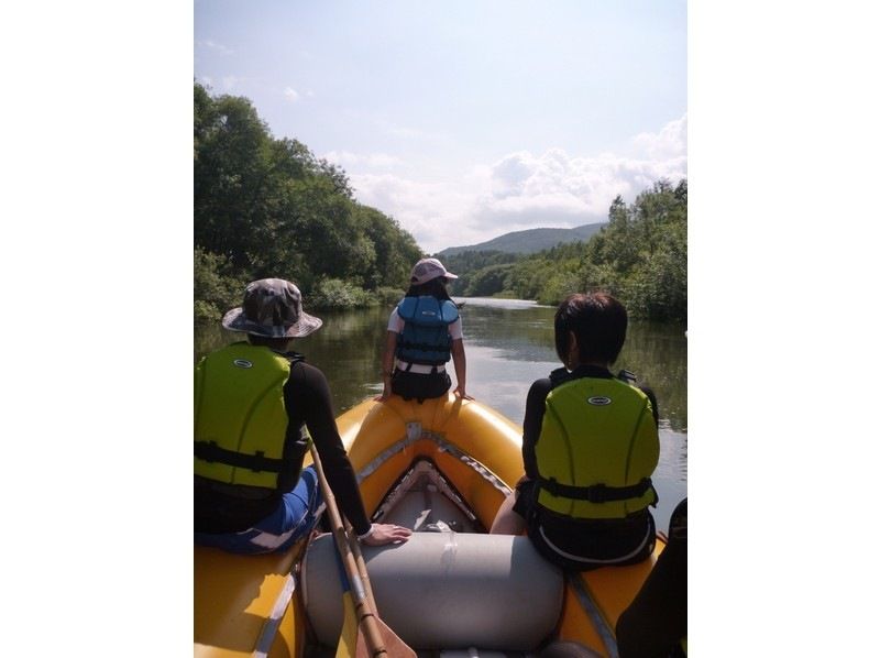 [Hokkaido ・ Niseko] Take a walk on the Shiribetsu River Rafting River going tour (1 group private tour! Pet 1 year oldの紹介画像