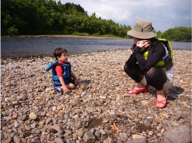 [Hokkaido ・ Niseko] Take a walk on the Shiribetsu River Rafting River going tour (1 group private tour! Pet 1 year oldの紹介画像