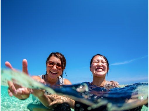 沖縄 石垣島 ミシュランガイド3つ星の川平湾でsupクルージング シュノーケリング体験 無料写真撮影サービス付き アクティビティジャパン