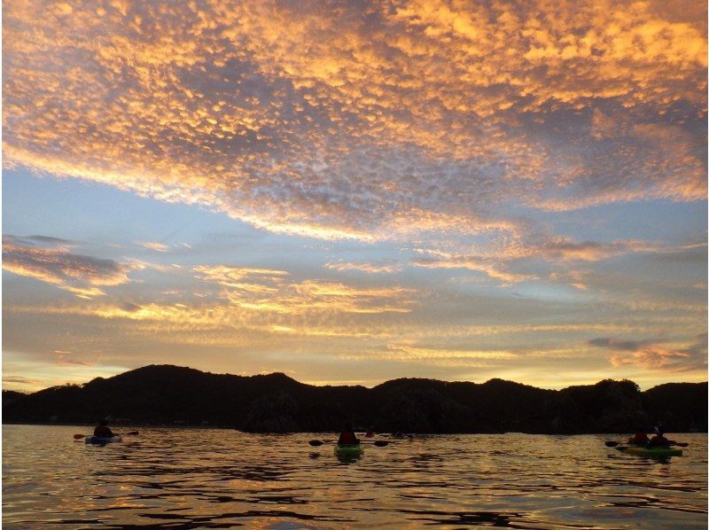 [Wakayama, Kushimoto] Spectacular sunset kayak tour! ★For a limited time only, get a free special smoothie! ★Free photo service!の紹介画像