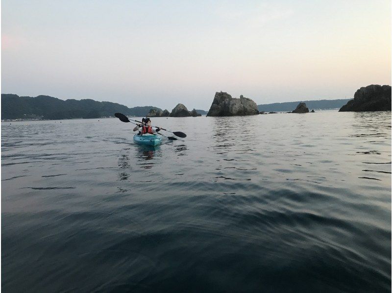 [Wakayama, Kushimoto] Spectacular sunset kayaking tour! ★Free photo service!の紹介画像
