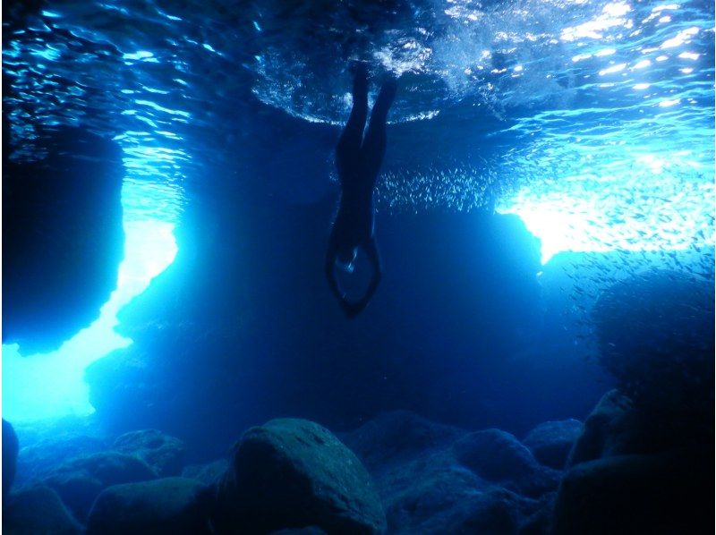 【미야코 섬 1 세트 전세】 프라이빗 ☆ 푸른 동굴 스노클 투어の紹介画像