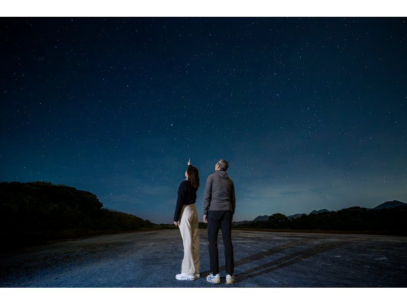 [Okinawa, Motobu] Stargazing and space walking at the former Motobu Airfield ☆彡Explanation of stars and the universe & photography for each participant, 1 drink included の紹介画像