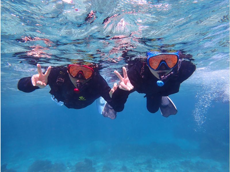 [Ishigaki Island & Taketomi Island / 1 day] Landing on the phantom island & snorkeling & sightseeing on Taketomi Island ★ Enjoy two remote islands for half a day each! Equipment rental / Free photo dataの紹介画像