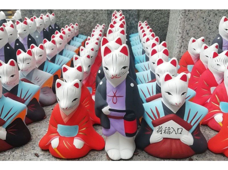 "Super Summer Sale in progress" [Kyoto sightseeing popularity NO.1 ☆ Fushimi Inari Taisha tour for super beginners ♪] ~ 90 minutes of learning and experience to know ~の紹介画像