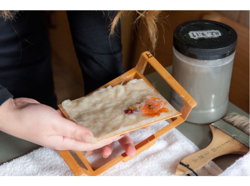 [Yokote City, Akita Prefecture] Jumonjimachi Japanese paper experience! Postcard papermaking or rose flower making experience ★ Let's enjoy learning more than 200 years of traditionの紹介画像