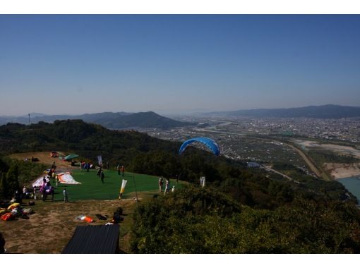 和歌山・紀の川】パラグライダー・タンデムフライト体験・気軽で安全