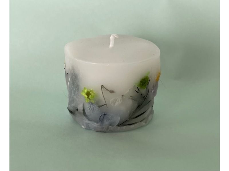 [Miyagi, Sendai] (Walking distance from Sendai Station) Create a one-of-a-kind botanical candle using your favorite flowers. の紹介画像