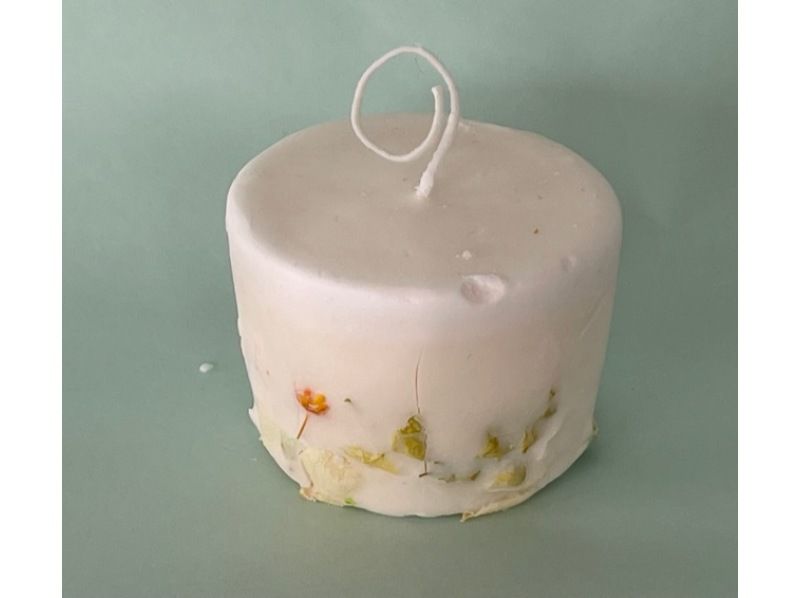 [Miyagi, Sendai] (Walking distance from Sendai Station) Create a one-of-a-kind botanical candle using your favorite flowers. の紹介画像