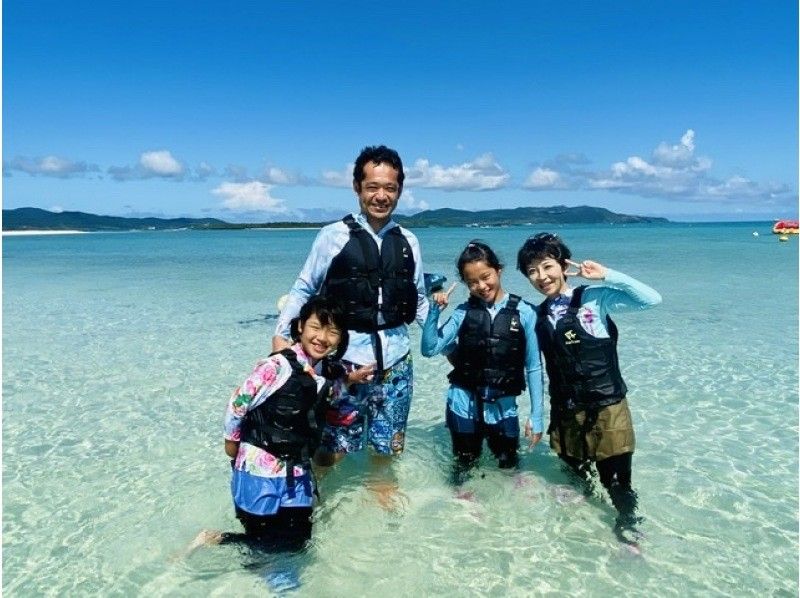 【沖縄・久米島】はての浜上陸&クマノミに出逢えるボートシュノーケルツアー〈シュノーケルマスク・フィン無料貸出〉の紹介画像