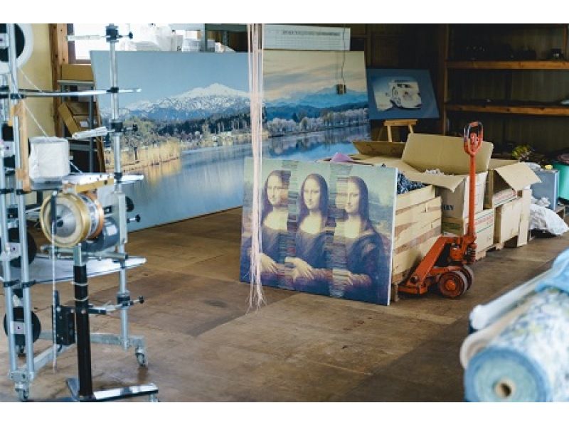 【石川・小松市】モナリザからジャカード王子の宝物まで、最新鋭の織物工場を見学の紹介画像