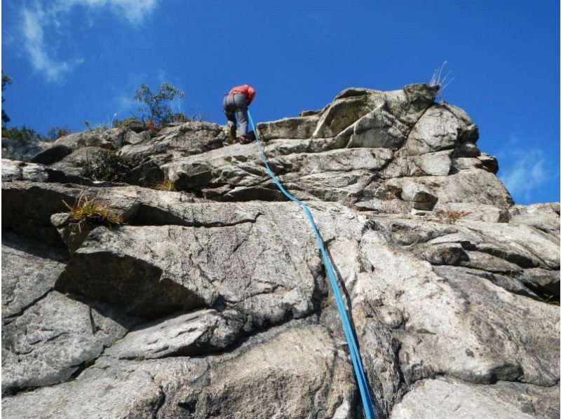 [Shiga] Beginner-friendly "Rock Climbing" with a spectacular view of Lake Biwa Hira Mountains Lion Rock (VER-1)の紹介画像