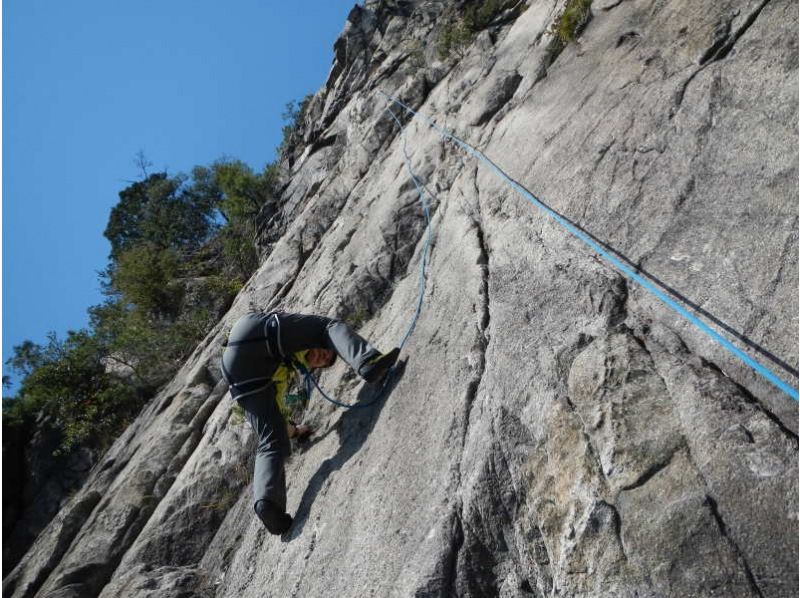 [Shiga] Beginner-friendly "Rock Climbing" with a spectacular view of Lake Biwa Hira Mountains Lion Rock (VER-1)の紹介画像