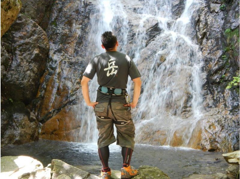 [Shiga] Beginner-friendly "Rock Climbing" with a spectacular view of Lake Biwa Hira Mountains Lion Rock (VER-1)の紹介画像