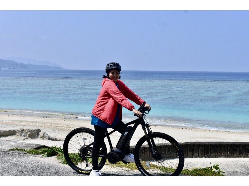 「スーパーサマーセール2024」【奄美大島・名瀬】Eバイクレンタサイクル！海・山見ながらのんびりサイクリング！の紹介画像