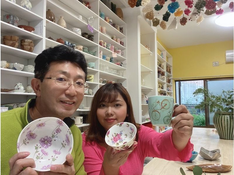 [Mie / Suzuka] Just stick 100 stickers and make one porcelain painting mug experience!