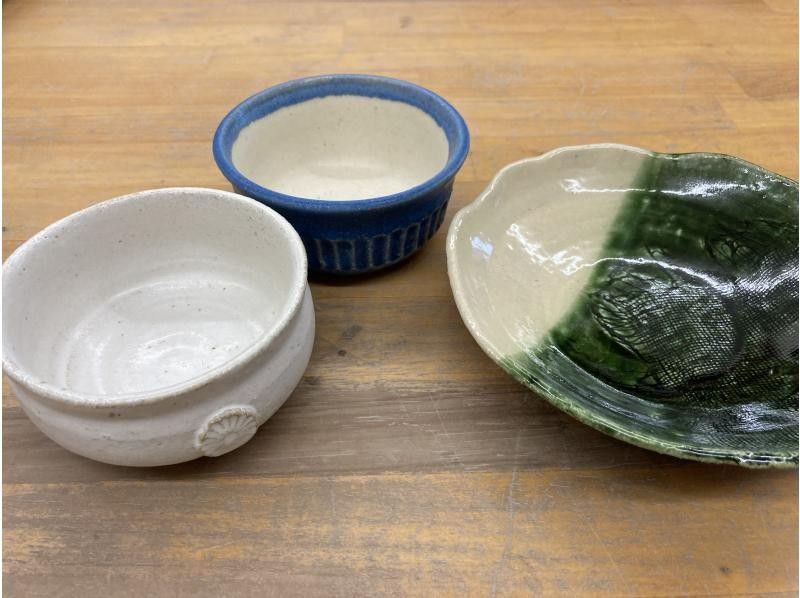 【奈良市内・陶芸体験】電動ろくろ体験・2個焼成、1つの器に2色使いであなたオリジナルの器に！の紹介画像