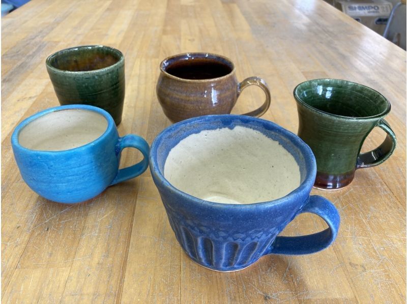 【奈良市内・陶芸体験】電動ろくろ体験・2個焼成、1つの器に2色使いであなたオリジナルの器に！の紹介画像