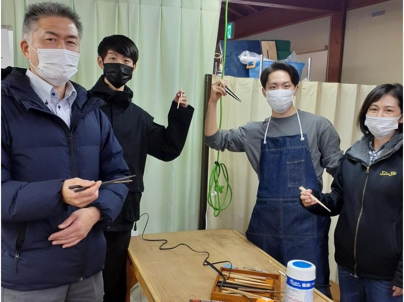 【長野・安曇野】毎日使う箸を作る箸作り体験‐塗装付 で永く使える！木材と長さを選択・カンナで削る本格手作り！完成笑顔を写真に収めますの紹介画像