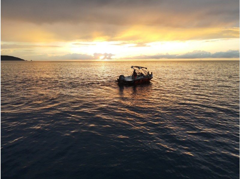 奄美大島【当日予約可能】サンセットクルーズ（60分）※口コミ投稿で撮影データの無料プレゼントあり※おひとり様もお任せください★の紹介画像