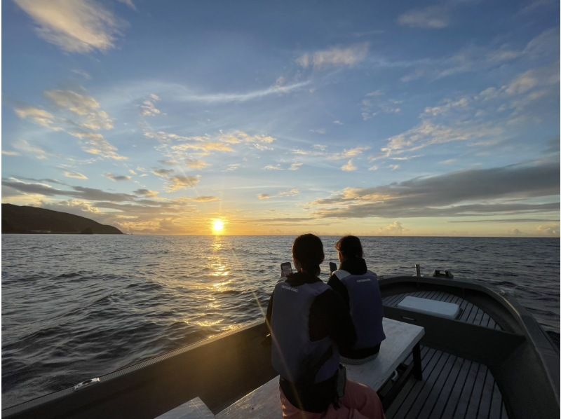 奄美大島【当日予約可能】サンセットクルーズ（60分）※口コミ投稿で撮影データの無料プレゼントあり※おひとり様もお任せください★の紹介画像