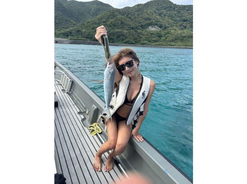 【奄美大島】【即日予約】船釣り（120分）手ぶらで参加できる『船釣り体験ツアー』★動画・写真の無料プレゼントあり★の紹介画像