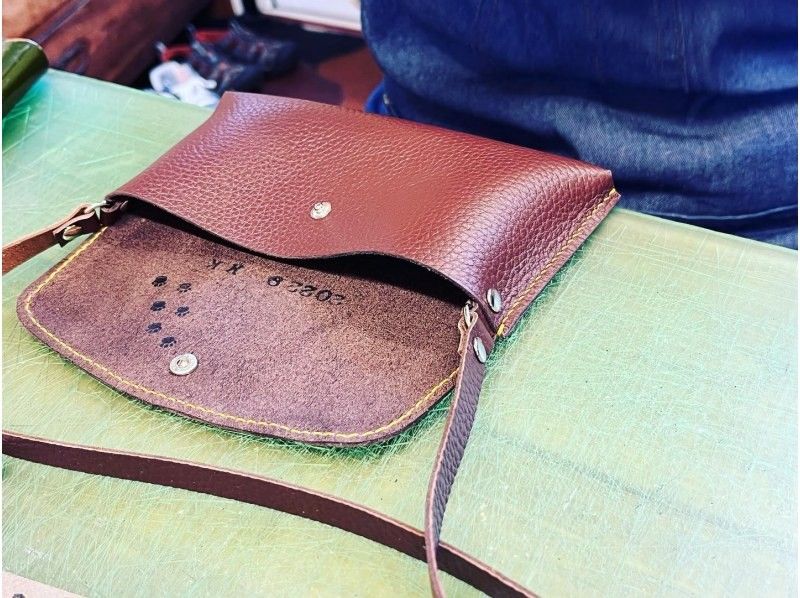 [Fuji Five Lakes, Yamanashi Prefecture] Experience leather crafting, making bags, and making leather goods at the foot of Mt. Fuji ♪の紹介画像