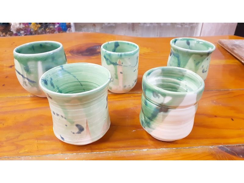 三重・鈴鹿】初心者向け「ろくろ陶芸1個体験」+盛りだくさん絵付け