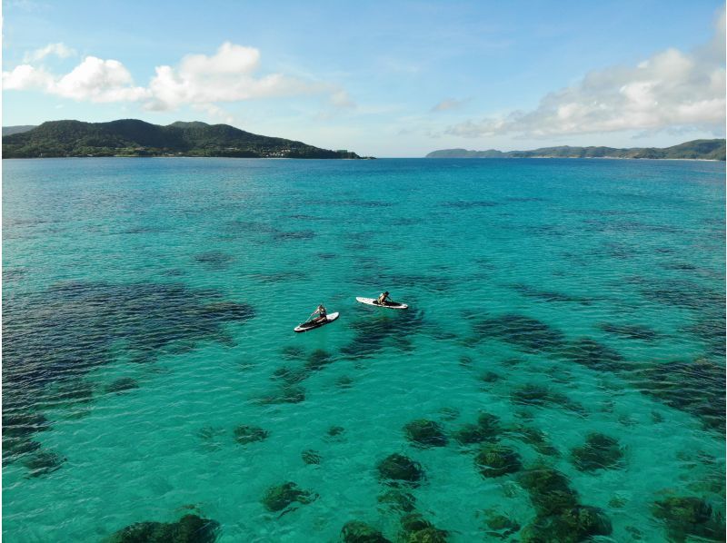 奄美大島【当日予約可能】SUP（60分）※ドローン空撮等写真の無料プレゼントあり※お1人様もお任せ下さい☆の紹介画像