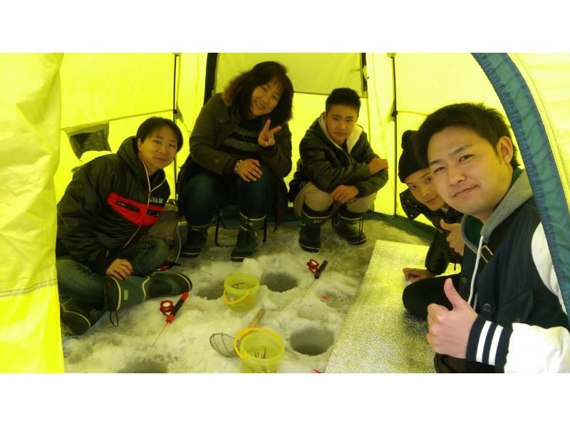 [Hokkaido / Sapporo suburbs] Shinshinotsu Shinotsu Hunan fishing ground gathering! Sapporo suburbs economy smelt fishing experience half-day tour (tent fishing with stove, light guide plan)の紹介画像