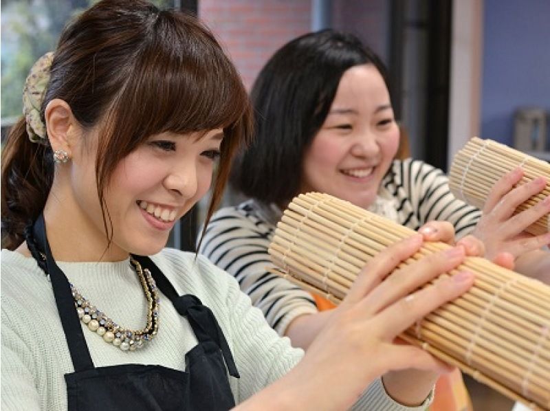 [Kanagawa / Yokohama] Very popular with women! SNS shine! "Emaki sushi trial lesson" Welcome beginners ・ Learn with children ・ Empty hands OKの紹介画像