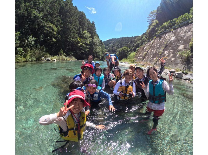 【高知・仁淀川】仁淀ブルーに1番近い場所でSUP～女子旅にオススメ！！にこ淵まで35分。有資格インストラクターで安心。ドッグSUP対応店。の紹介画像