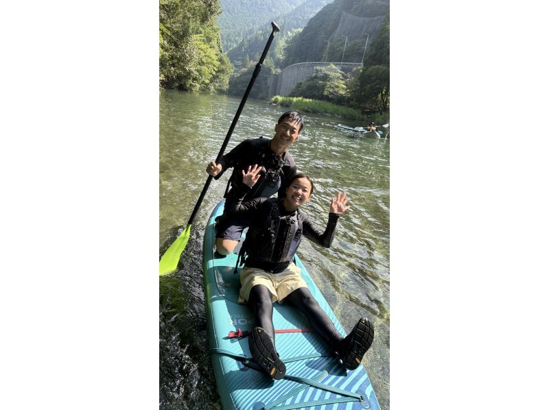 【高知・仁淀川】仁淀ブルーに1番近い場所でSUP、にこ淵まで35分。女子旅にオススメ!!有資格インストラクターで安心。ドッグSUP対応店。の紹介画像