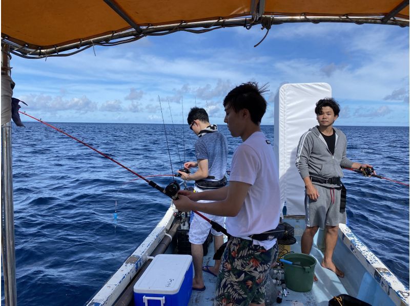 釣り船一日チャーター！プランは自由自在！家族と恋人と友人と気ままに釣りを楽しもう！【一日コース】の紹介画像