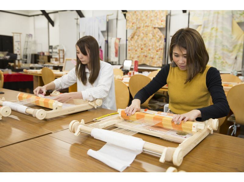 京都・与謝野町】丹後ちりめん手織り体験/シルク糸でオリジナル 京都・与謝野町】丹後ちりめん手織り体験/シルク糸でオリジナル