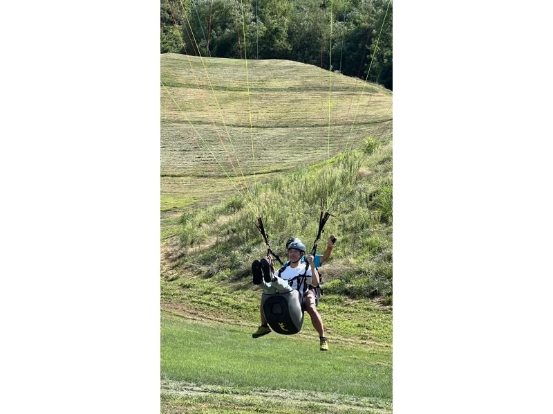 [Limited period from mid-November to mid-April] Two-seater Paragliding tandem flight with an instructor!の紹介画像