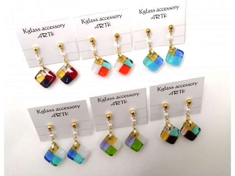 【福岡県・北九州市】ステンドグラスアクセサリー手作り体験、門司港駅３分！ ﾋﾟｱｽ/ｲﾔﾘﾝｸﾞ/ﾈｯｸﾚｽ/ﾌﾞﾚｽﾚｯﾄ/ﾍﾟﾝﾀﾞﾝﾄの紹介画像